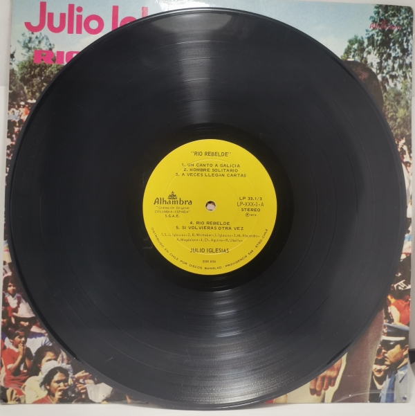 Julio Iglesias - Río Rebelde vinilo 12" (edición original, usado, 1974) - Imagen 3